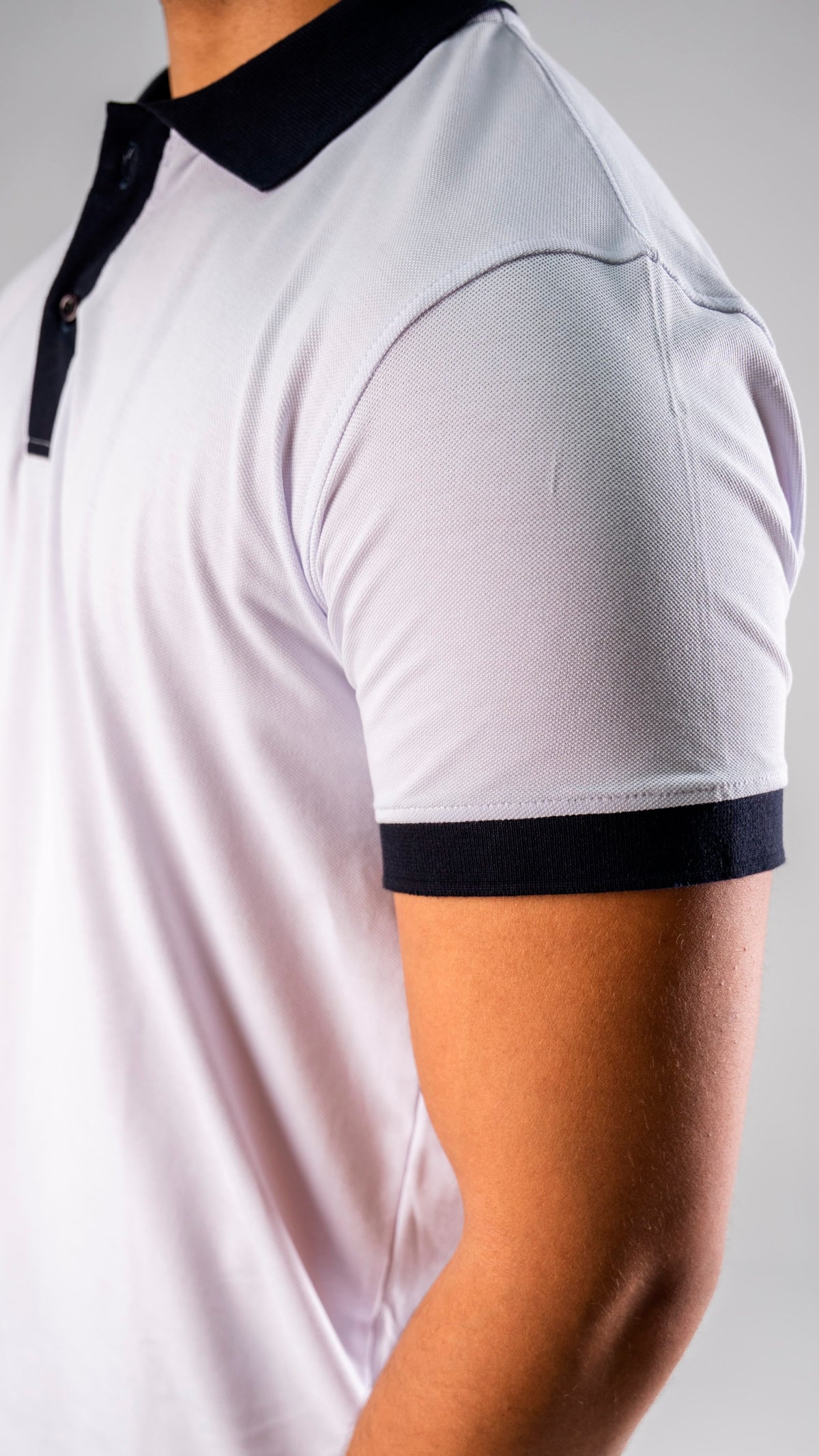 Contrast Polo — White/Navy