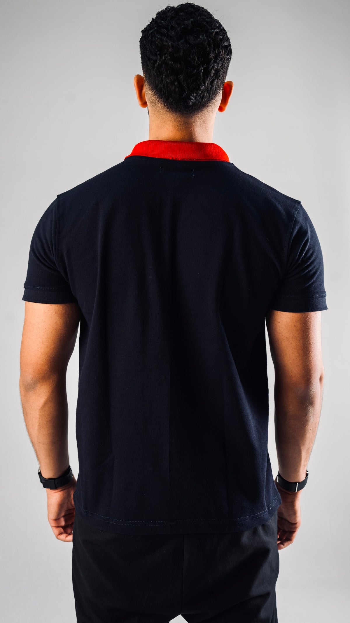 Contrast Polo — Navy/Red